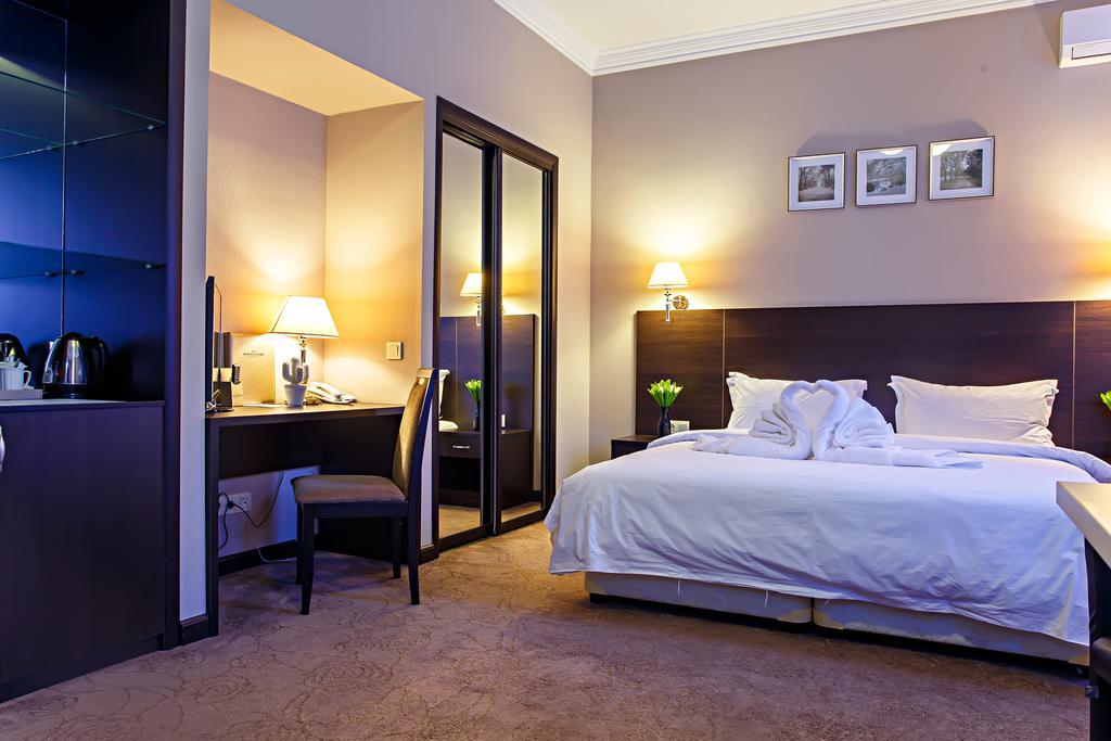 Red Village Hotel Astana Room photo