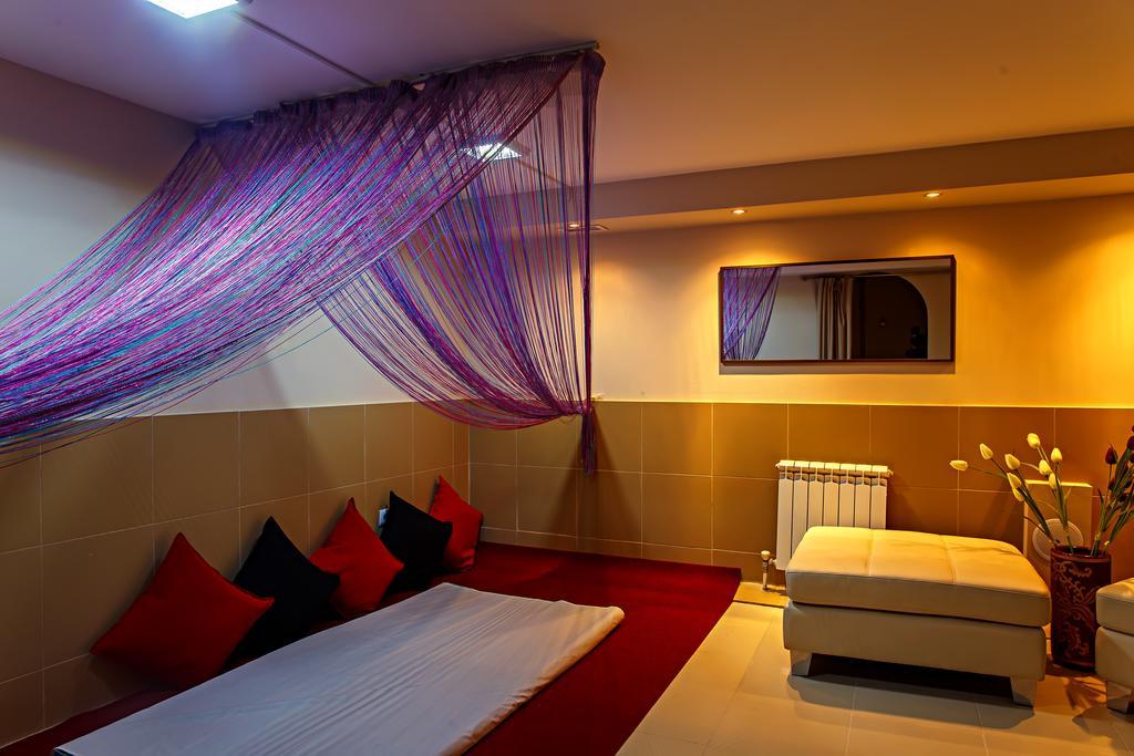 Red Village Hotel Astana Exterior photo